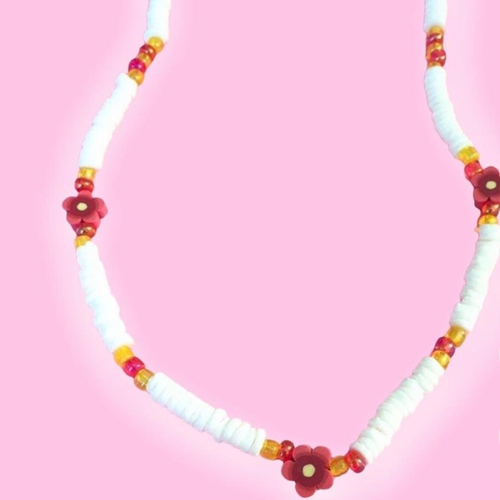 ✨ 🌺 Shell and red flower necklace ! 🌺✨